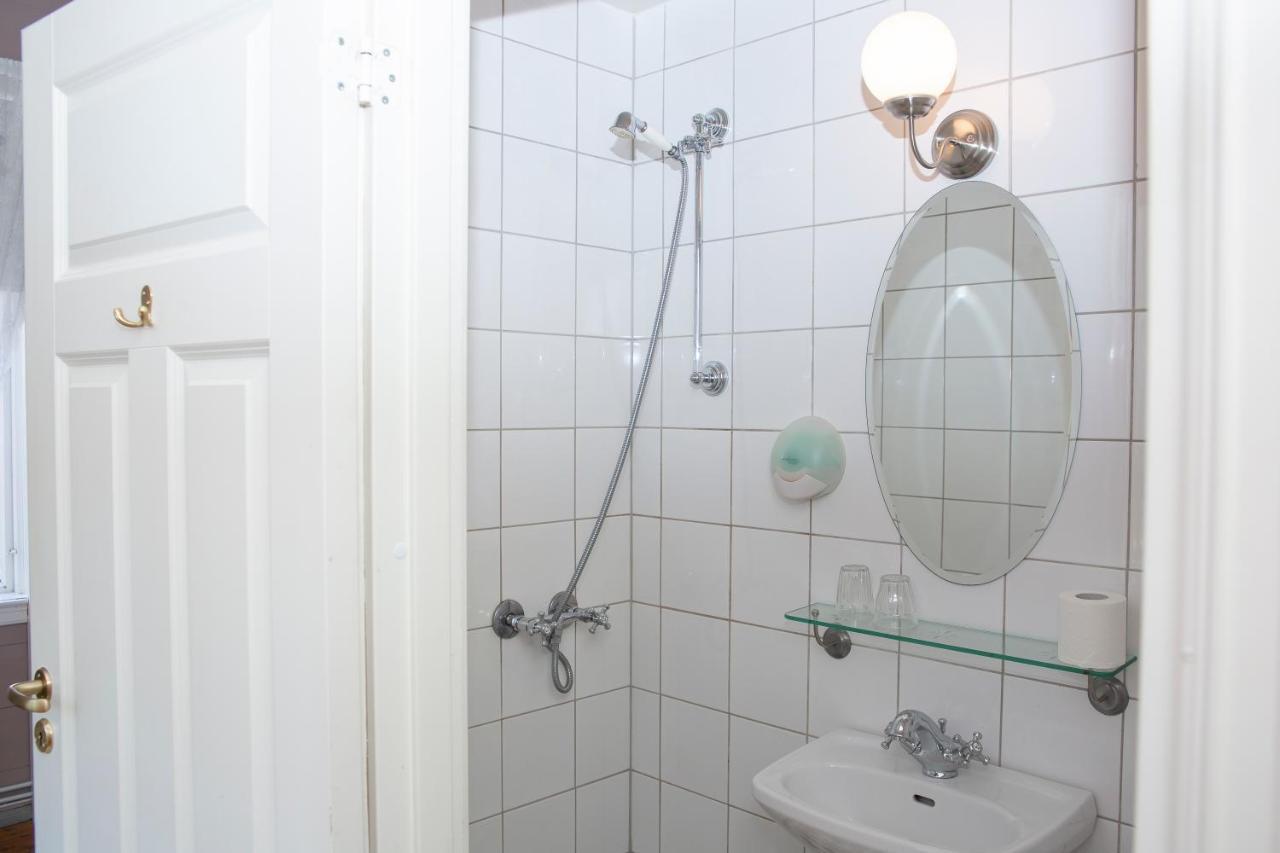 Skjerjehamn Отель *